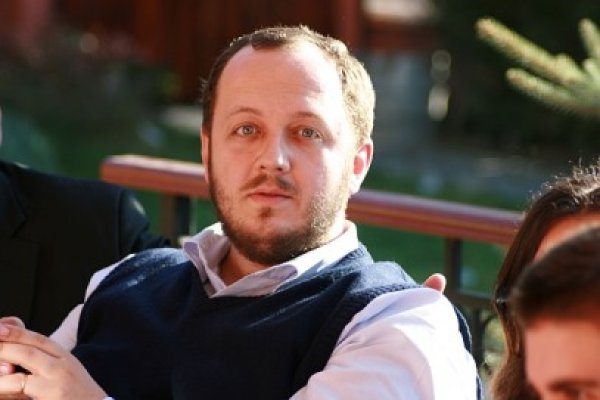 Adrian Papahagi: Emil Boc ar fi în prima linie pentru prezidenţiale, alături de MRU şi Macovei